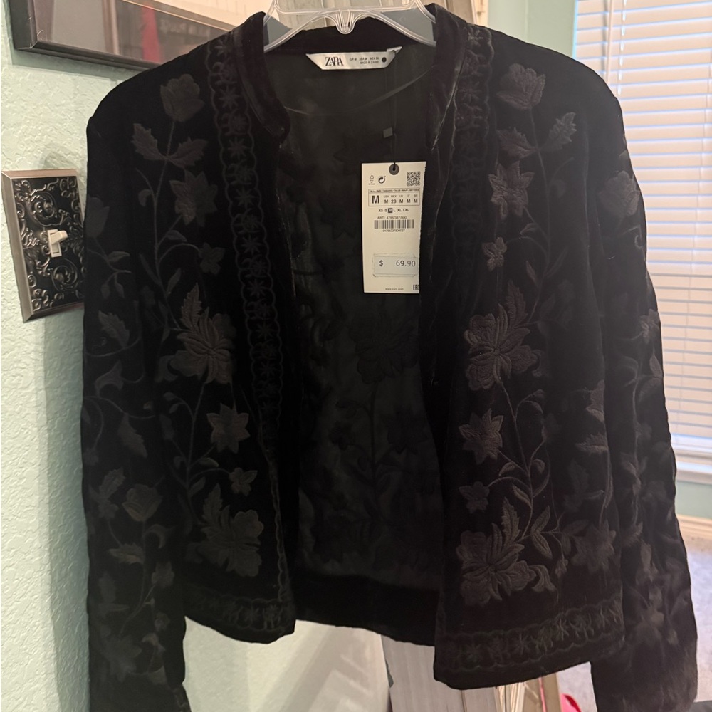 Zara Black Floral Embroidered Jacket